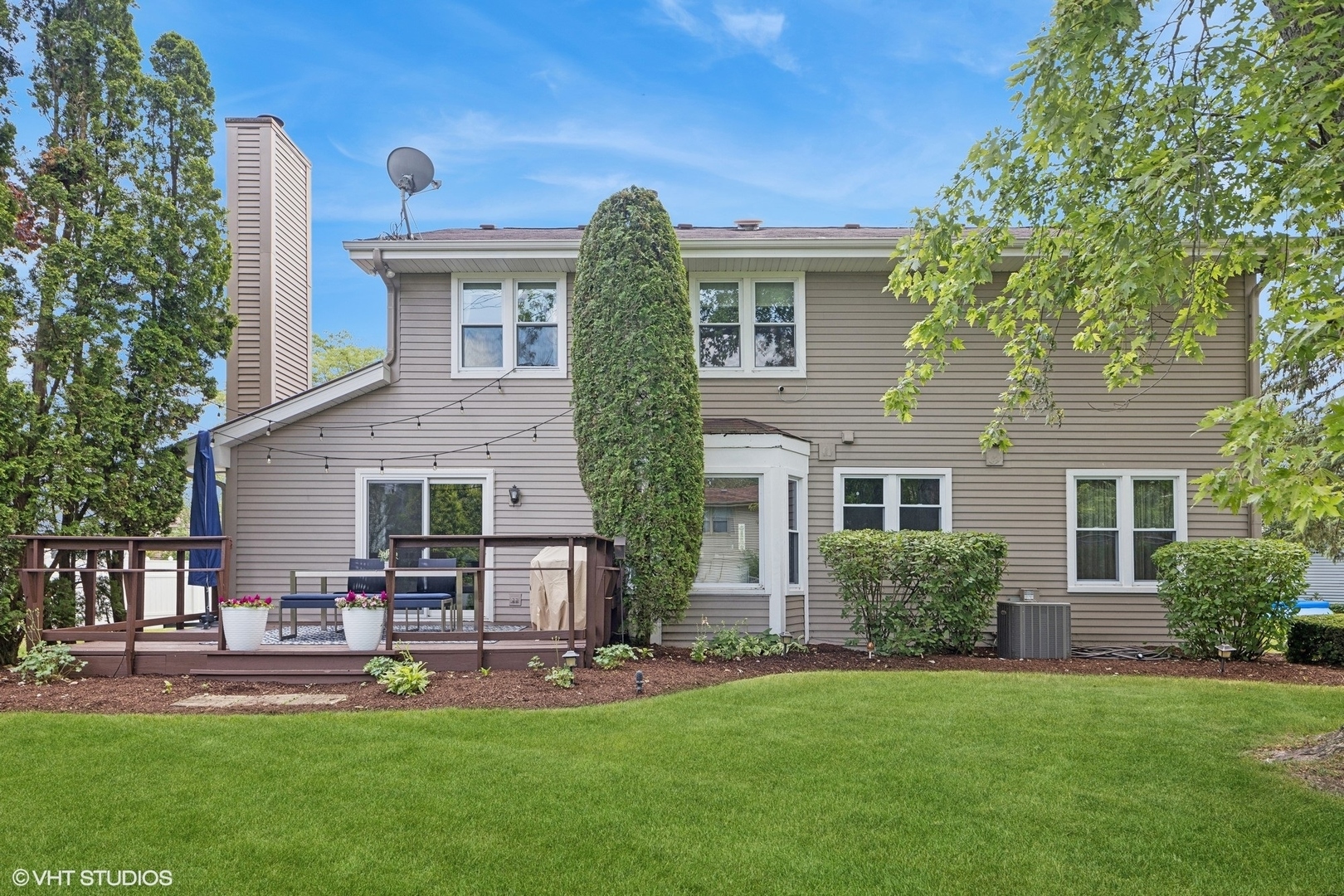 1040 Longford Court, Westmont, IL 60559