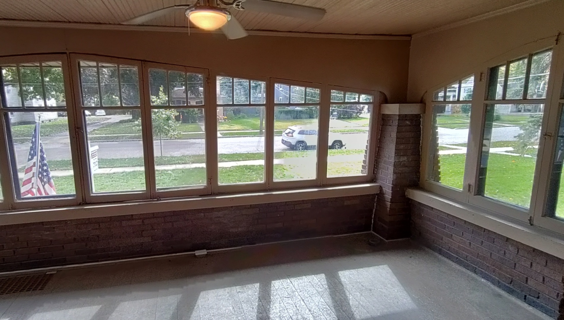 440 South Street, Elgin, IL 60123