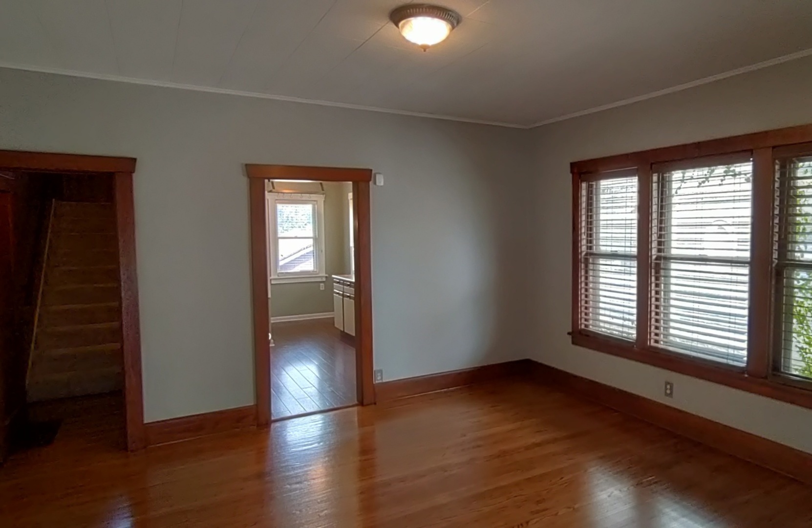 440 South Street, Elgin, IL 60123