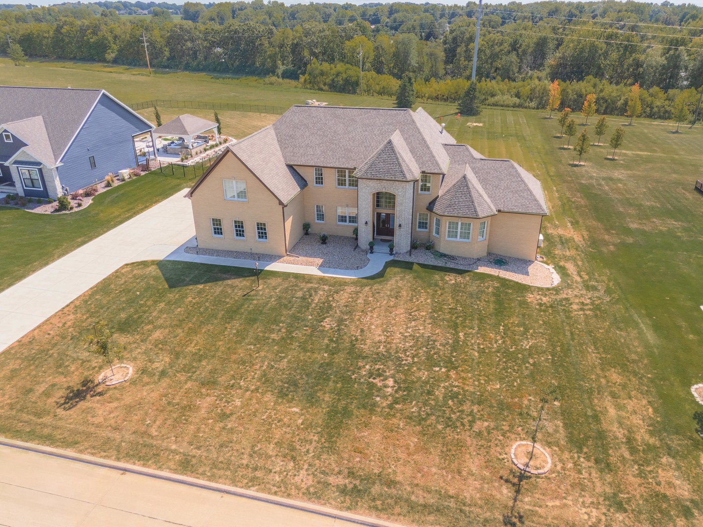 9491 Crossbow Drive, Bloomington, IL 61705