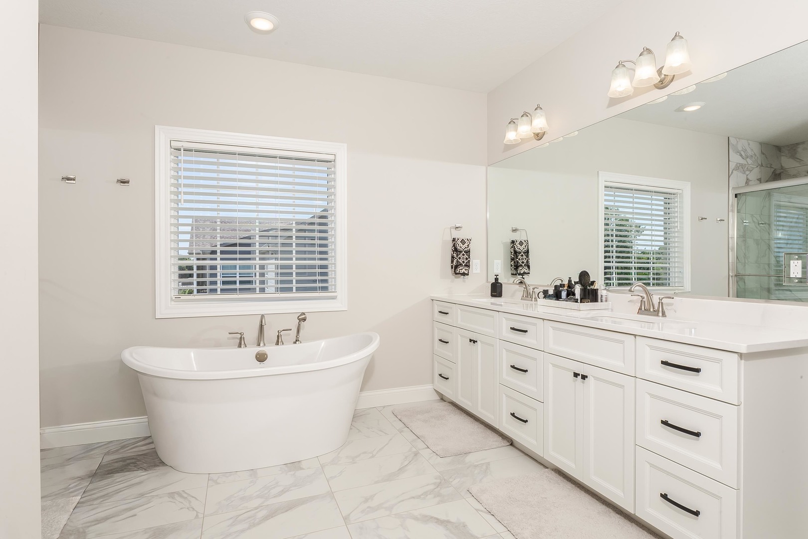 9491 Crossbow Drive, Bloomington, IL 61705