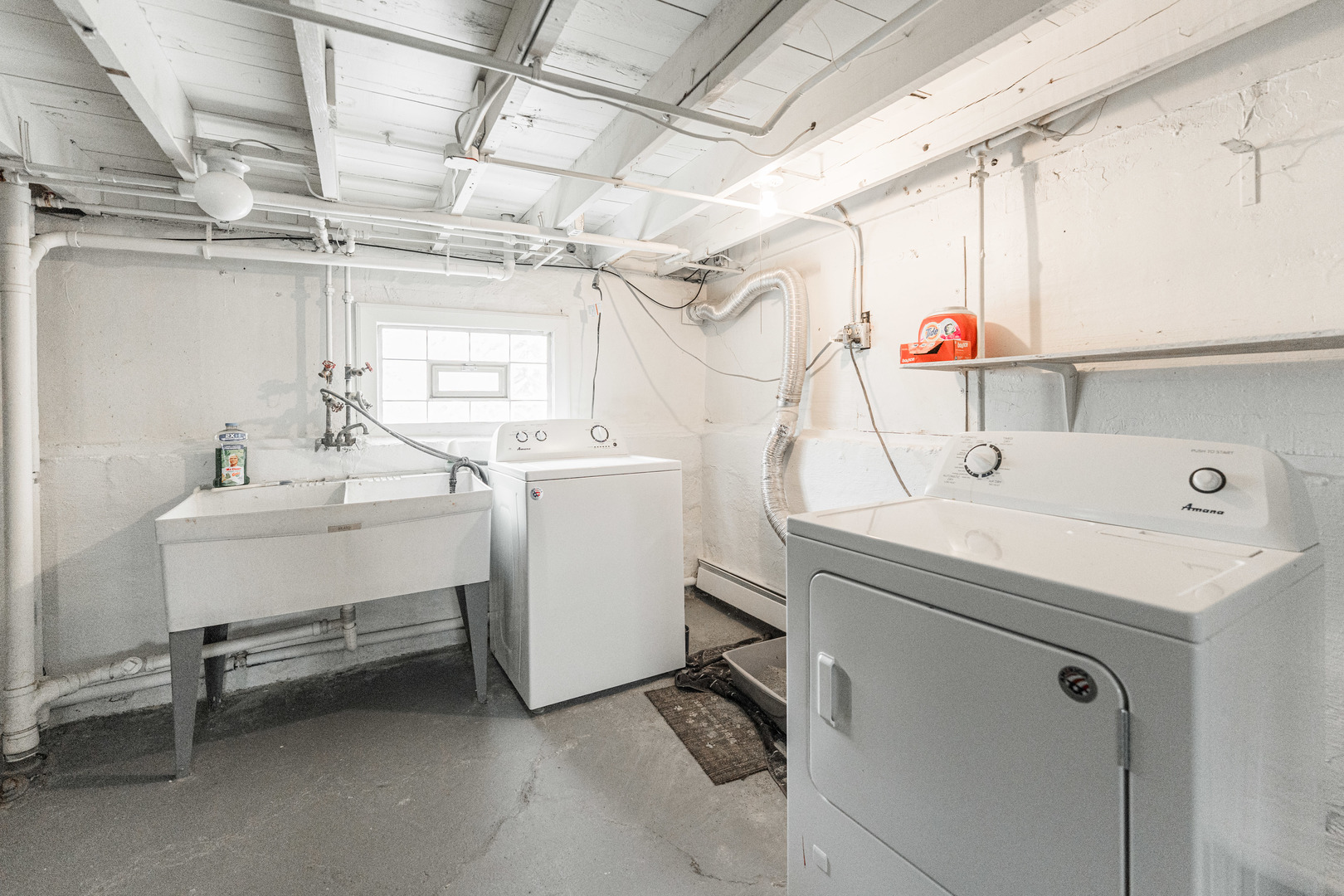 326 S Wisconsin Avenue, Villa Park, IL 60181