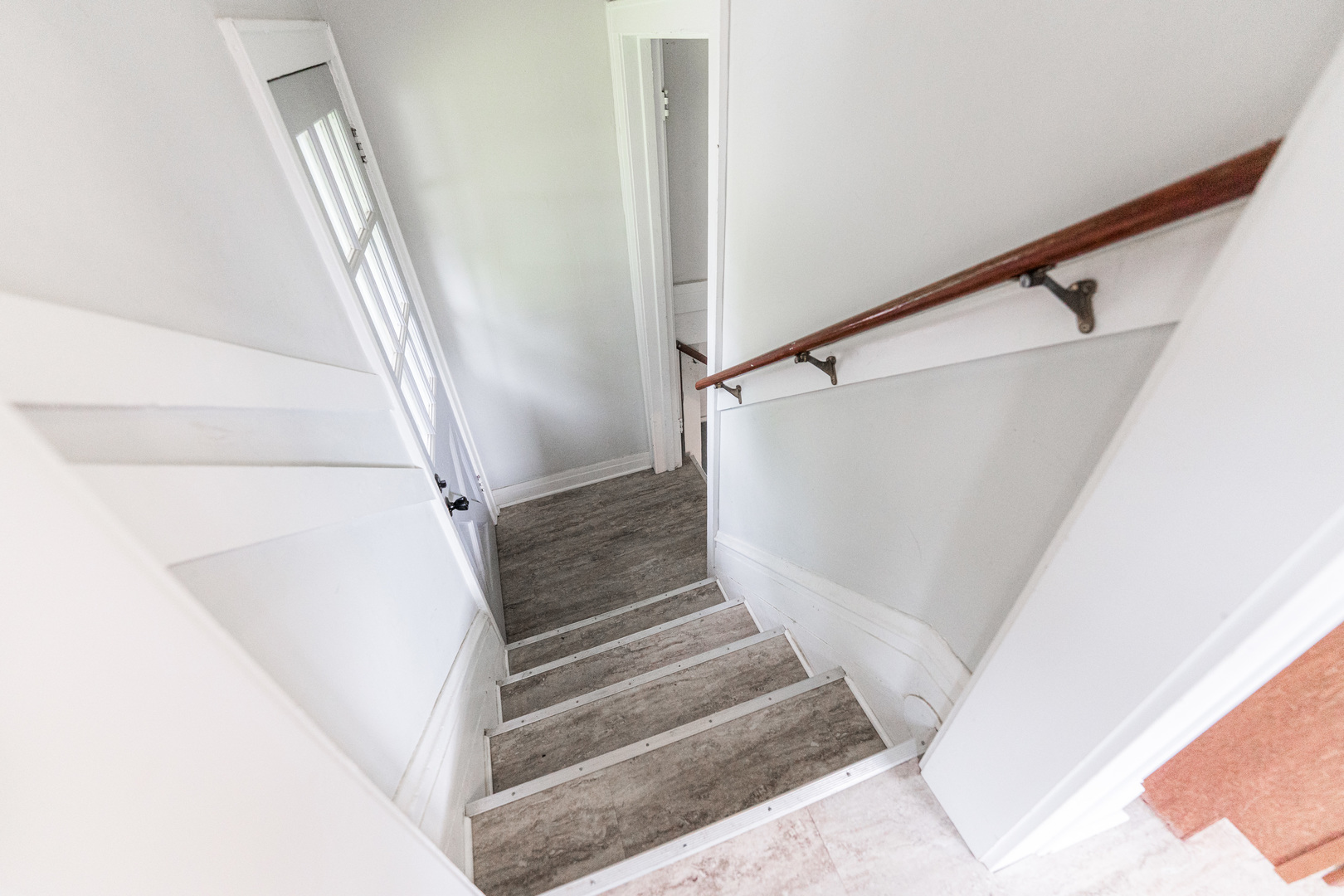 326 S Wisconsin Avenue, Villa Park, IL 60181