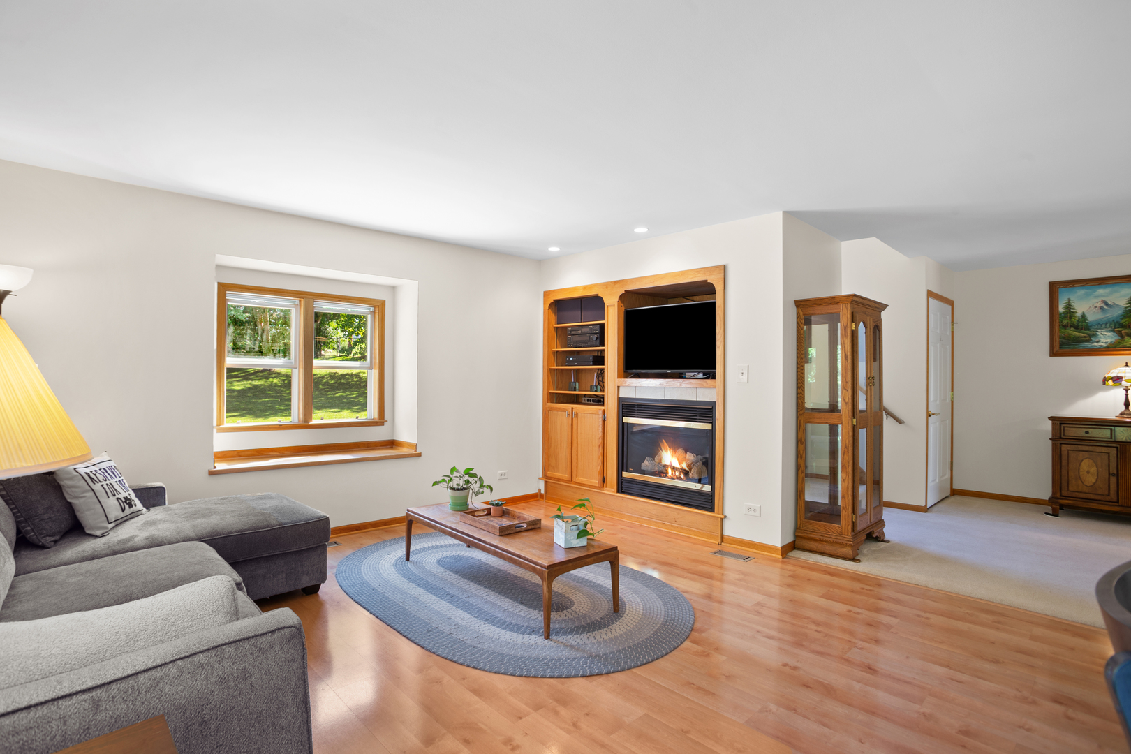 1040 Hermitage Lane, Hoffman Estates, IL 60169