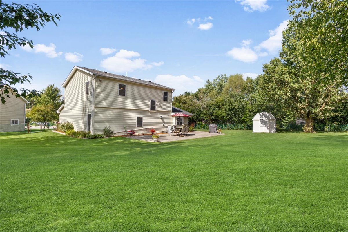 1040 Hermitage Lane, Hoffman Estates, IL 60169