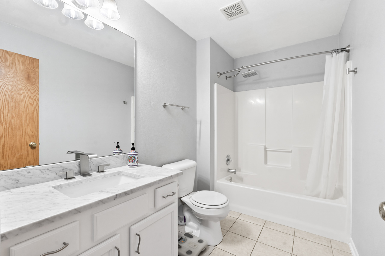 10912 Dixon Pines Circle, Machesney Park, IL 61115