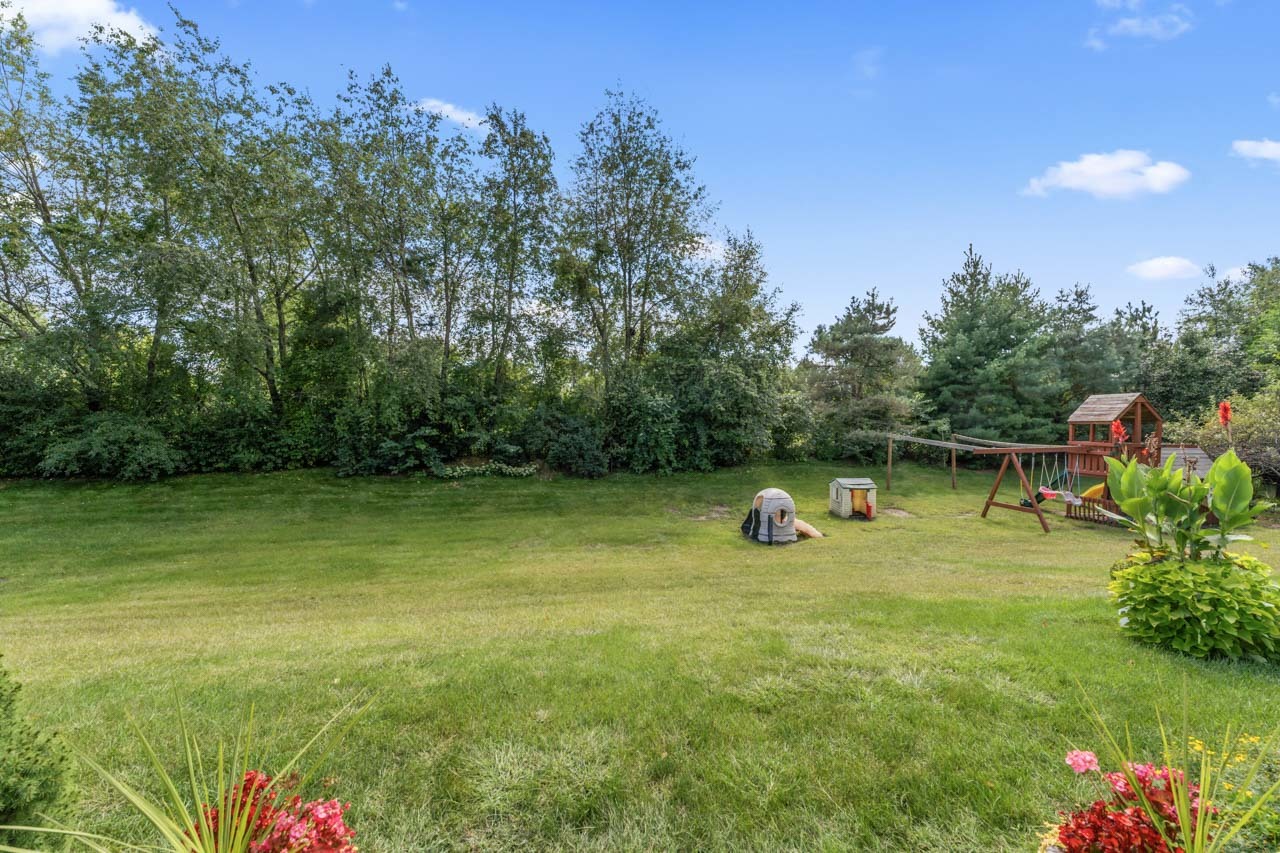 10912 Dixon Pines Circle, Machesney Park, IL 61115