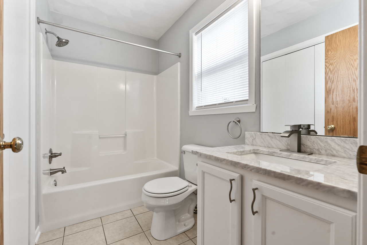 10912 Dixon Pines Circle, Machesney Park, IL 61115