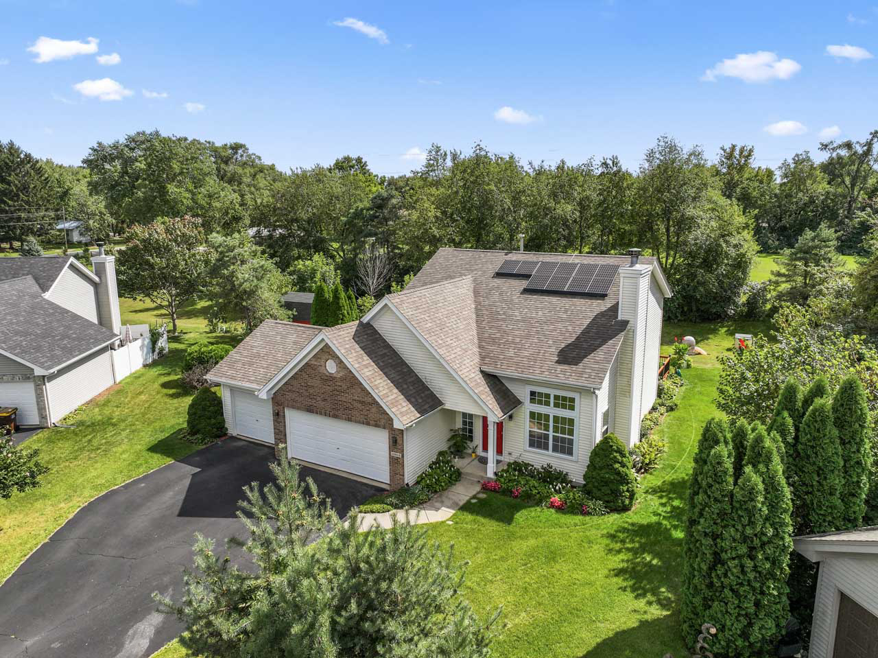 10912 Dixon Pines Circle, Machesney Park, IL 61115