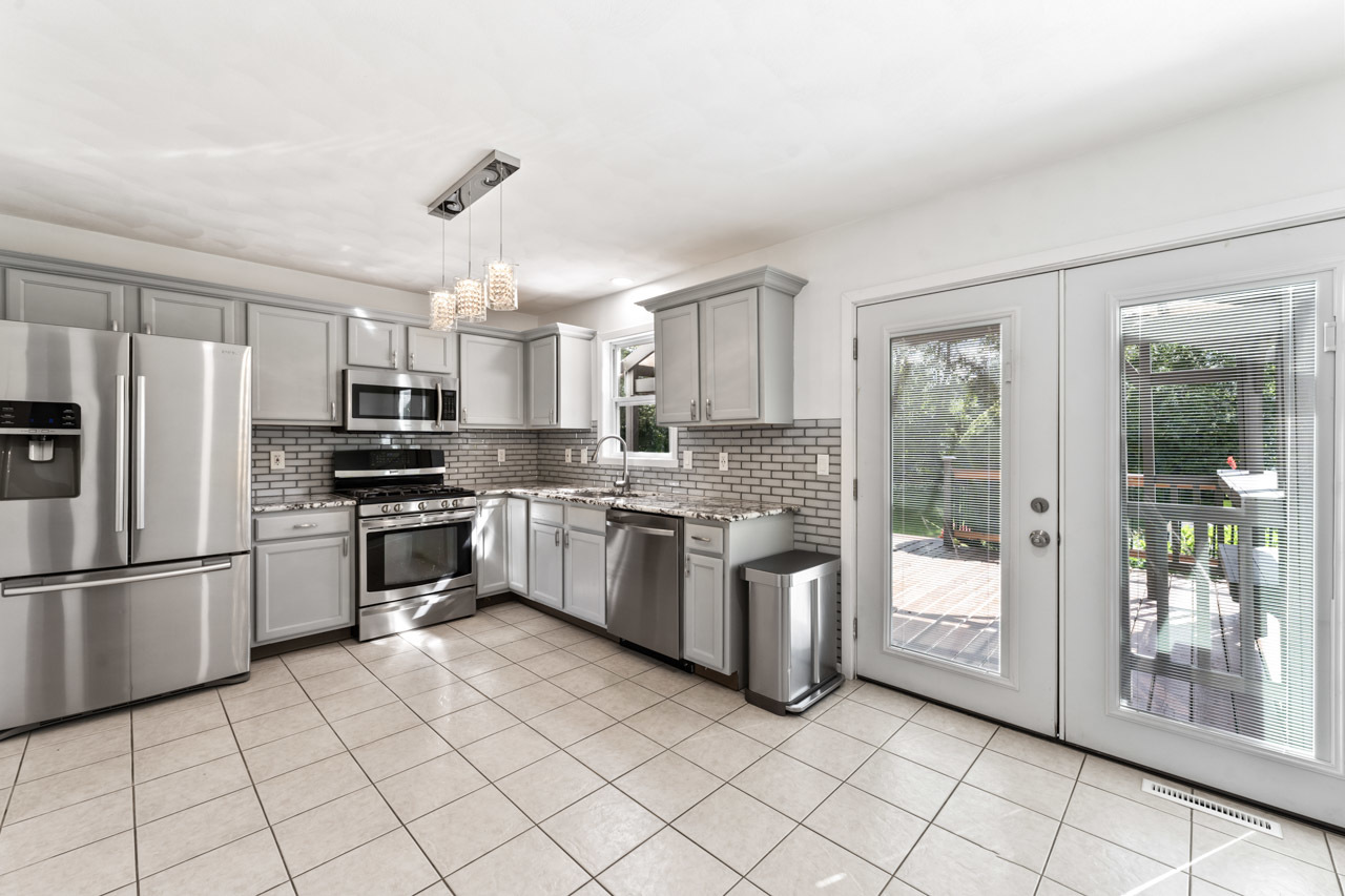 10912 Dixon Pines Circle, Machesney Park, IL 61115