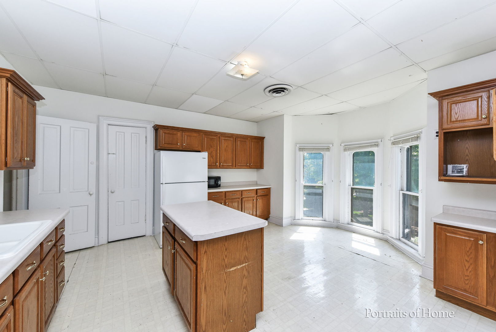 205 N Wright Street, Naperville, IL 60540