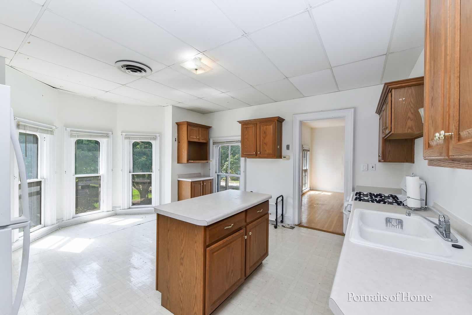 205 N Wright Street, Naperville, IL 60540