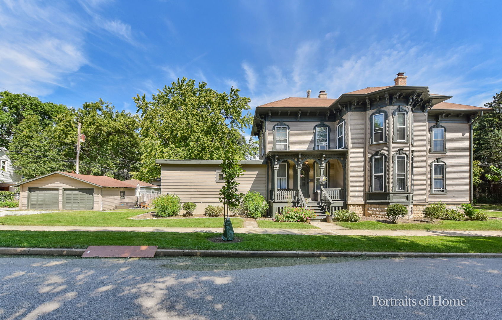 205 N Wright Street, Naperville, IL 60540