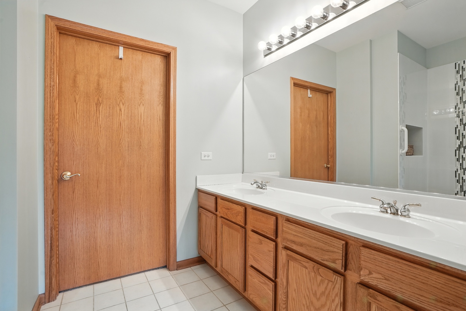 8675 Saddlebred Court, Frankfort, IL 60423
