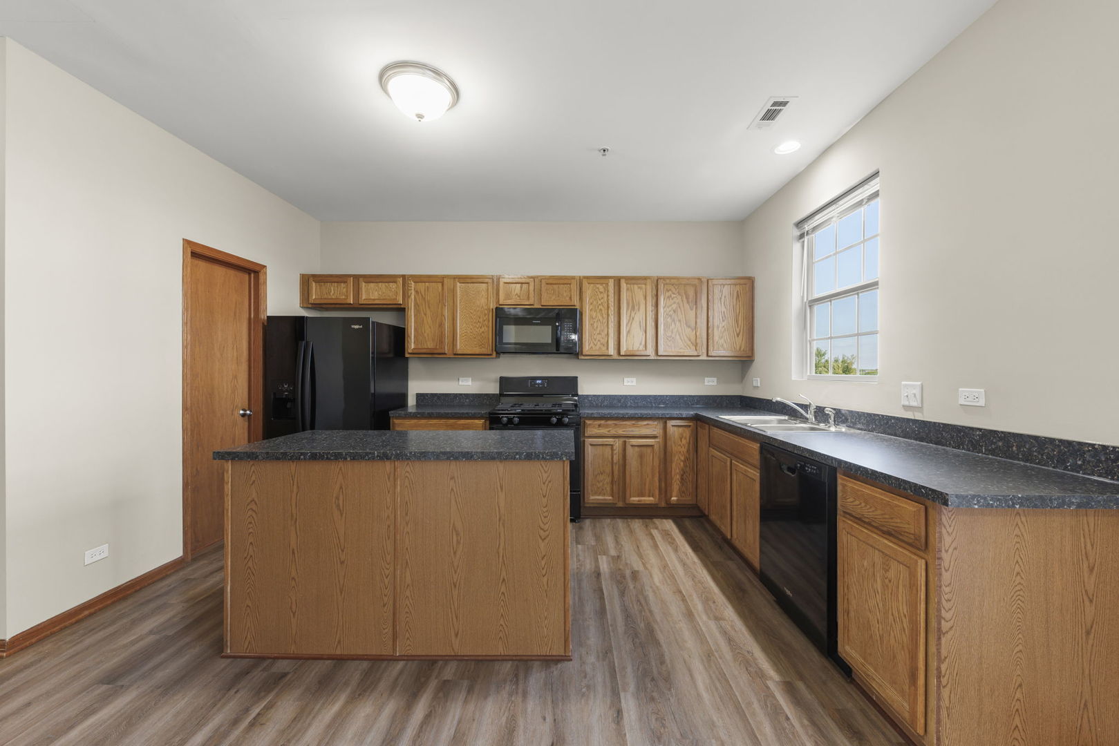 2234 Beresford Drive, Yorkville, IL 60560