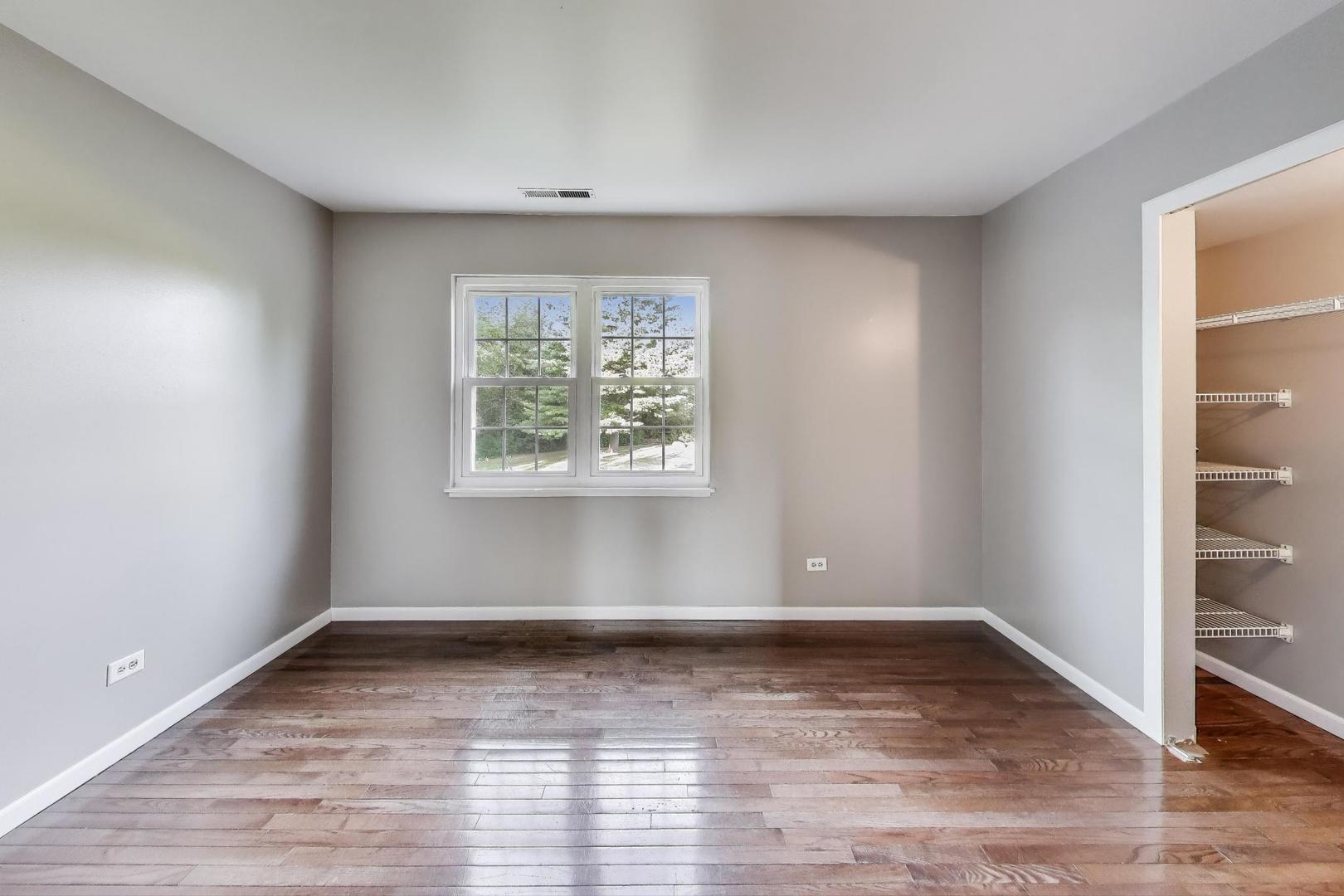 2009 Countryside Lane, Round Lake Beach, IL 60073