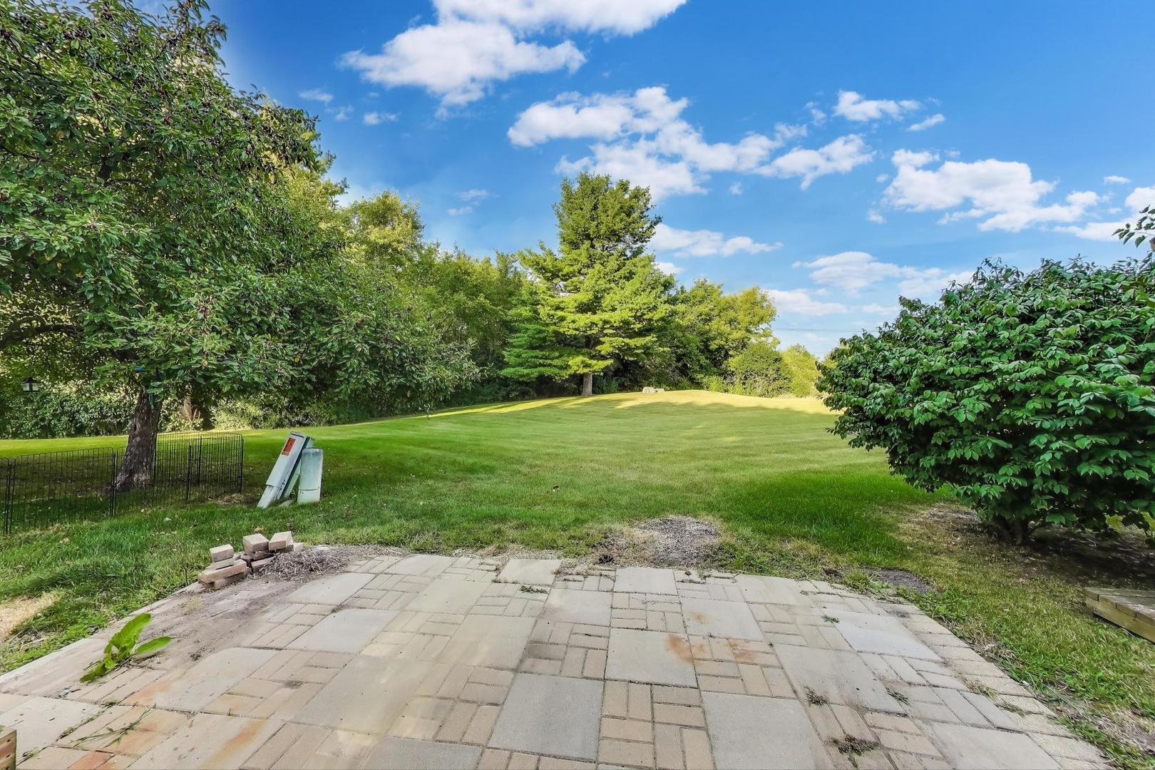 2009 Countryside Lane, Round Lake Beach, IL 60073