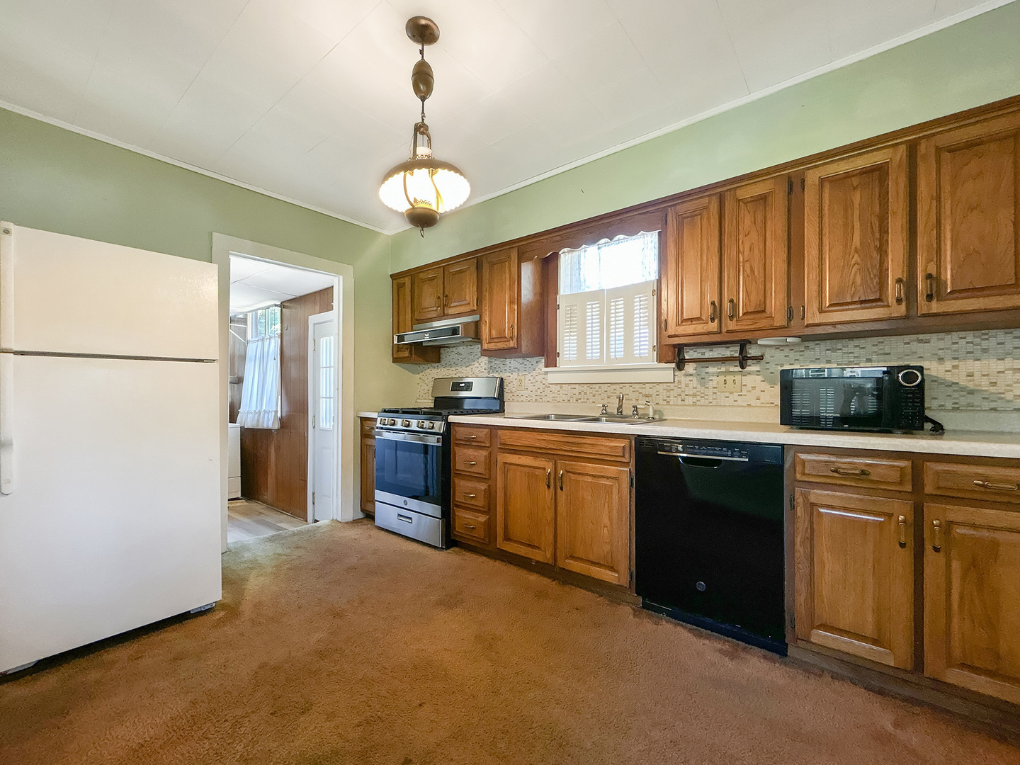 20 S Church Street, Princeton, IL 61356