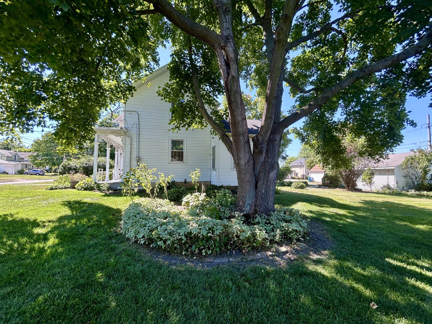 20 S Church Street, Princeton, IL 61356