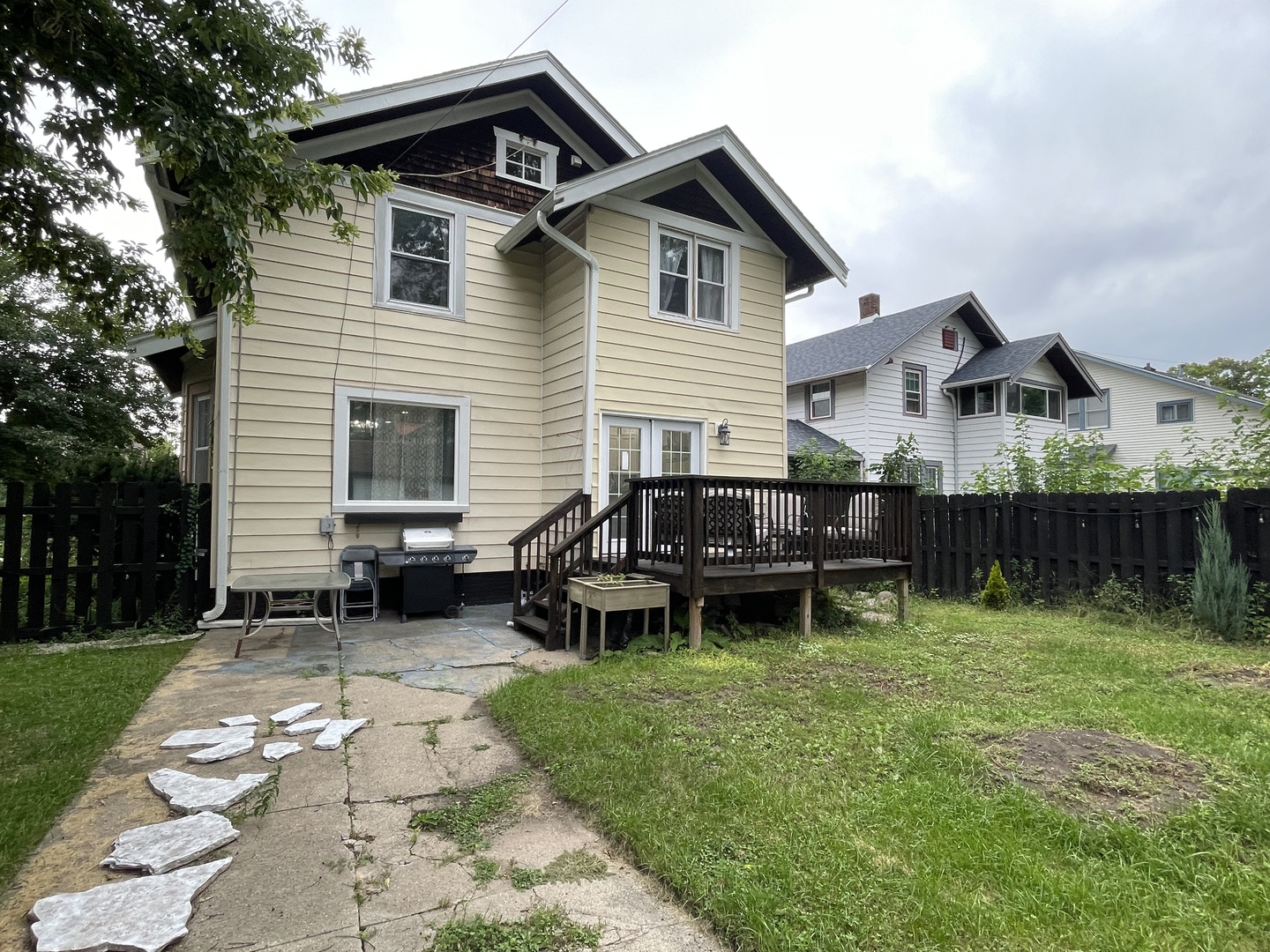 307 N London Avenue, Rockford, IL 61107