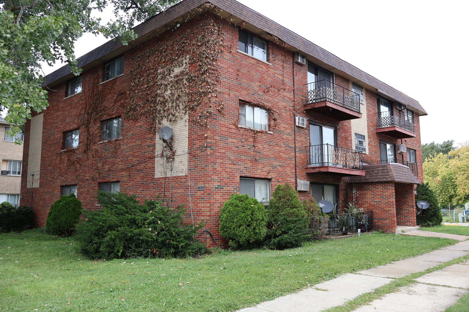 6338 W 99th Place #3SE, Oak Lawn, IL 60453