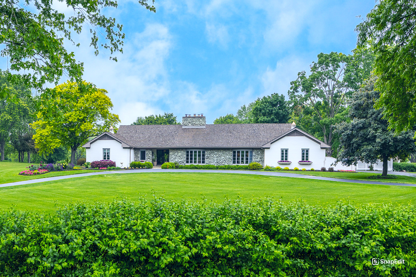 404 Caesar Drive, Barrington Hills, IL 60010