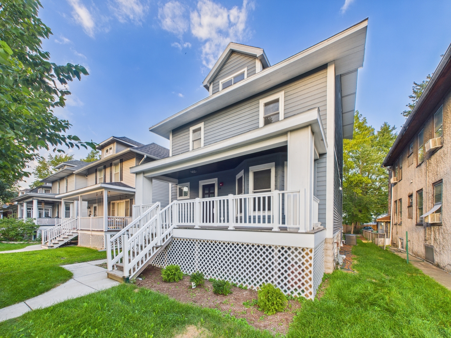 840 S Cuyler Avenue, Oak Park, IL 60304