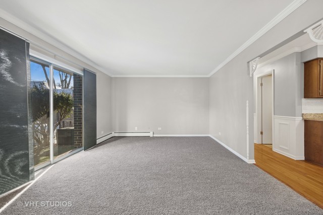 27 S Waiola Avenue #103, La Grange, IL 60525