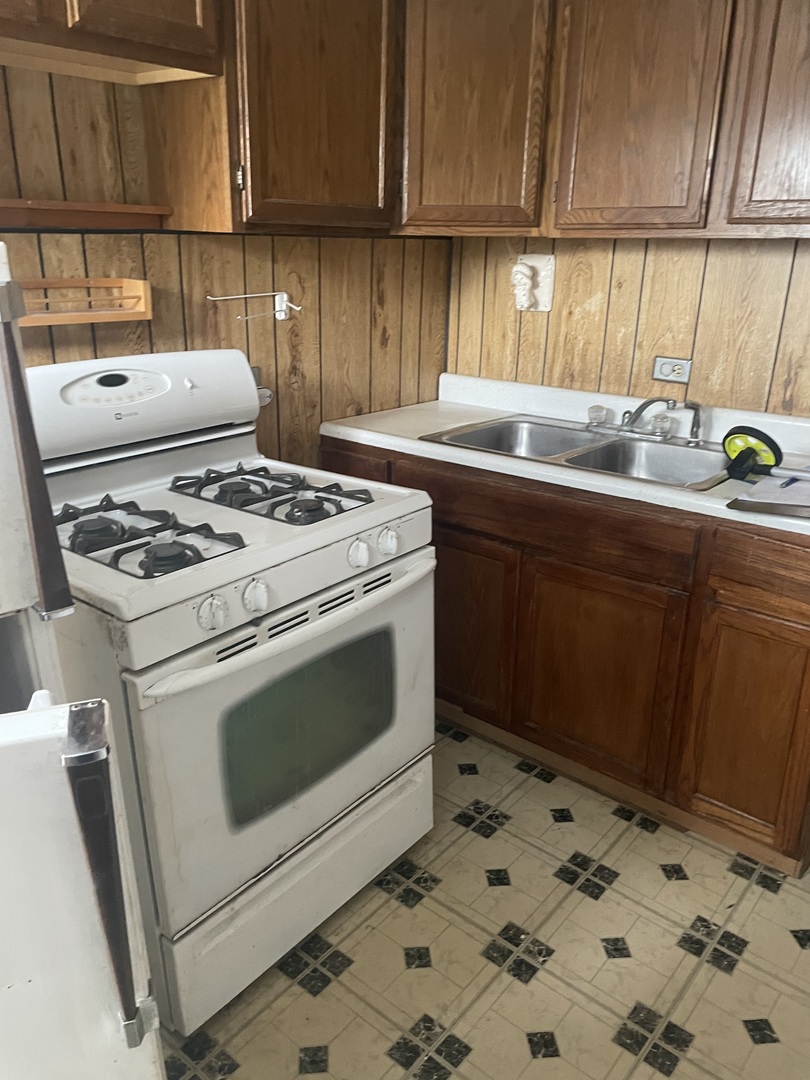 4117 N Moody Avenue, Chicago, IL 60634