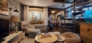 445 S ELLIS Street, Bensenville, IL 60106
