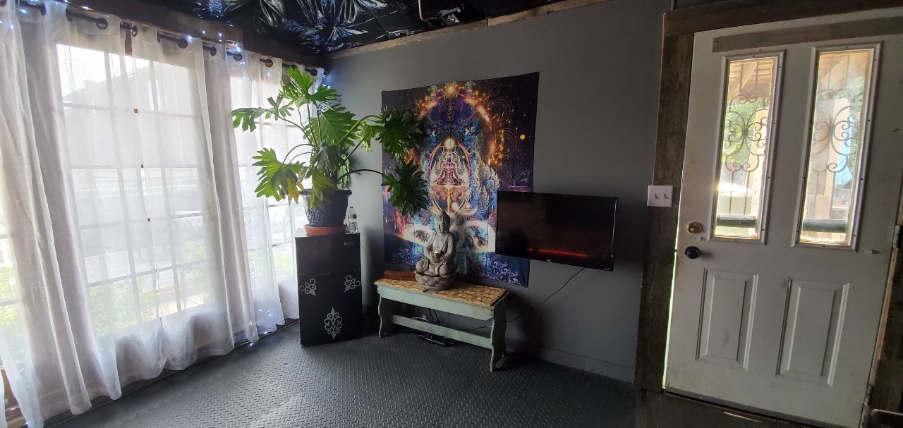 445 S ELLIS Street, Bensenville, IL 60106