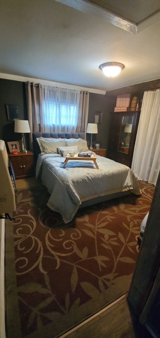 445 S ELLIS Street, Bensenville, IL 60106