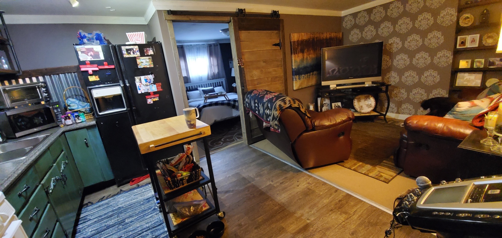 445 S ELLIS Street, Bensenville, IL 60106