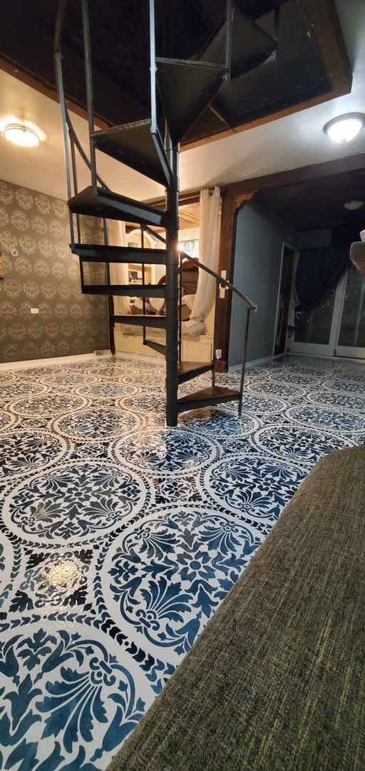 445 S ELLIS Street, Bensenville, IL 60106