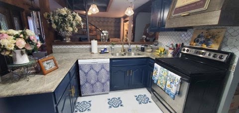 445 S ELLIS Street, Bensenville, IL 60106