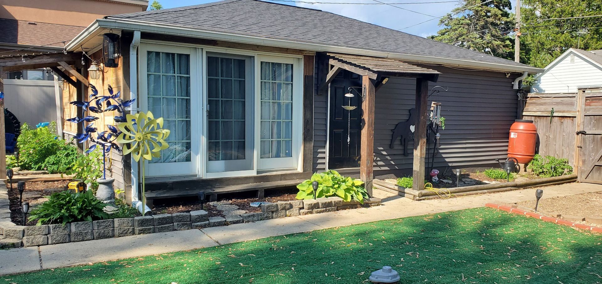 445 S ELLIS Street, Bensenville, IL 60106