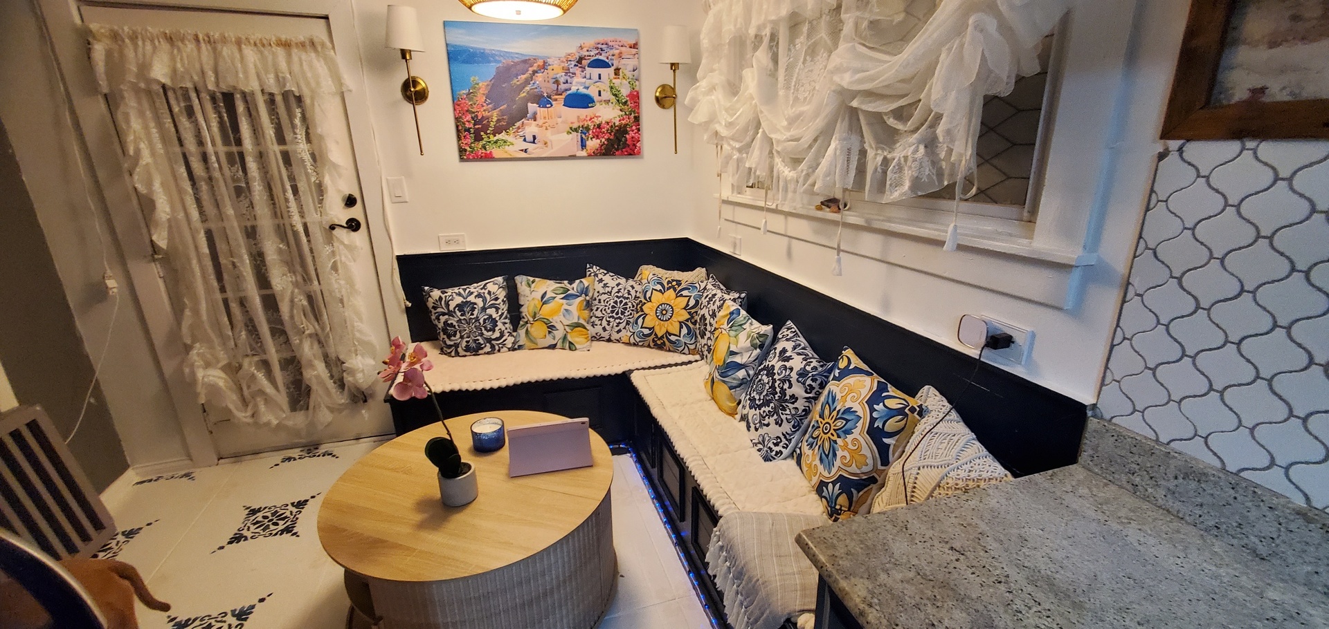 445 S ELLIS Street, Bensenville, IL 60106