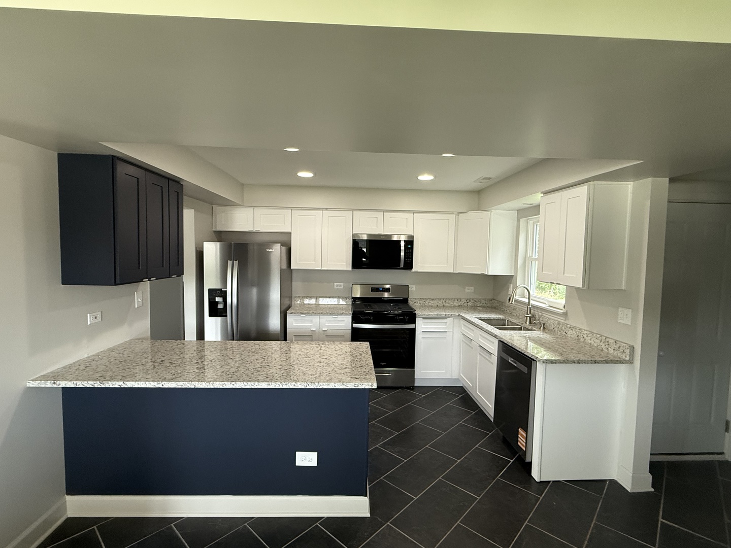 406 Sauk Trail, Park Forest, IL 60466