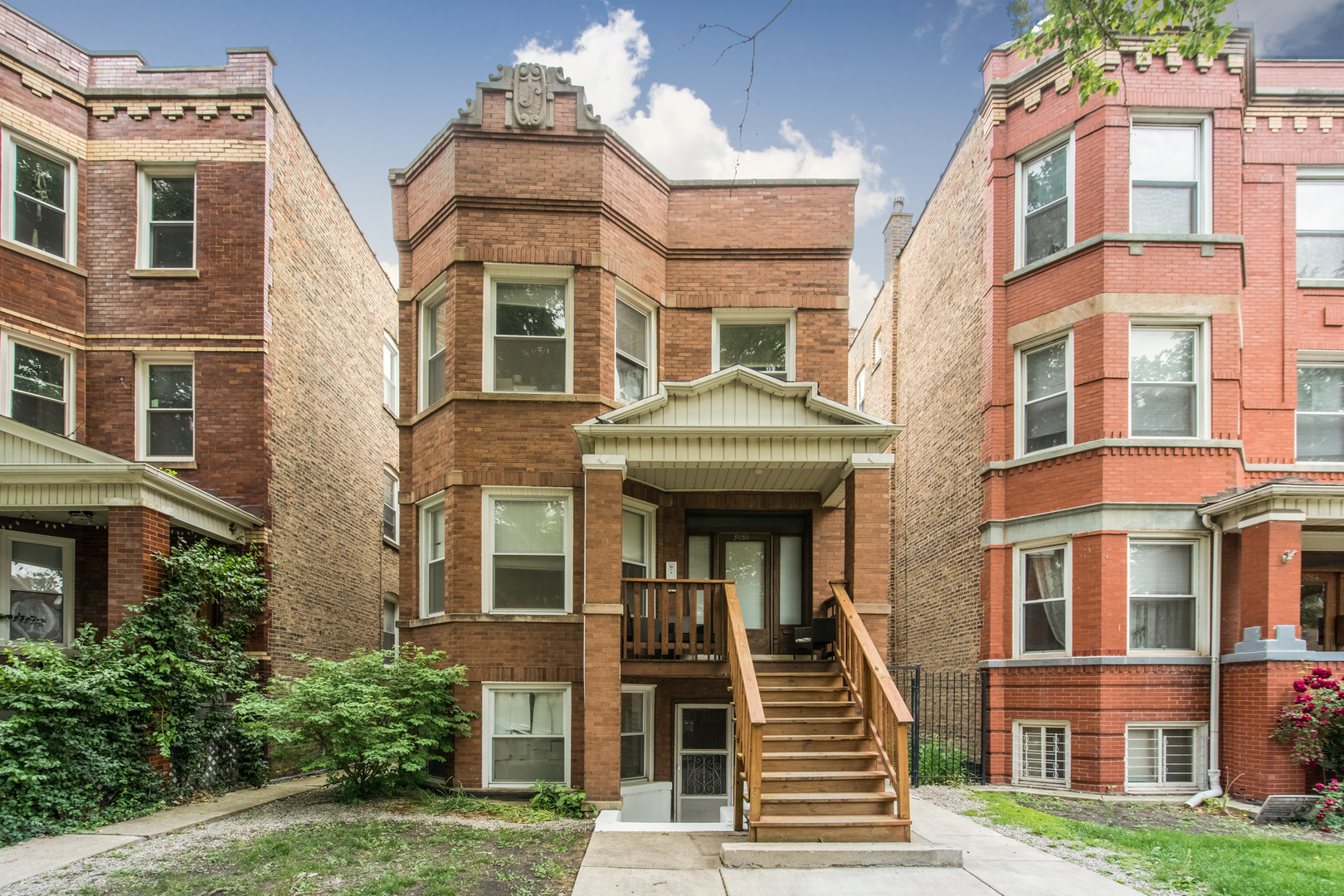3080 N Davlin Court, Chicago, IL 60618