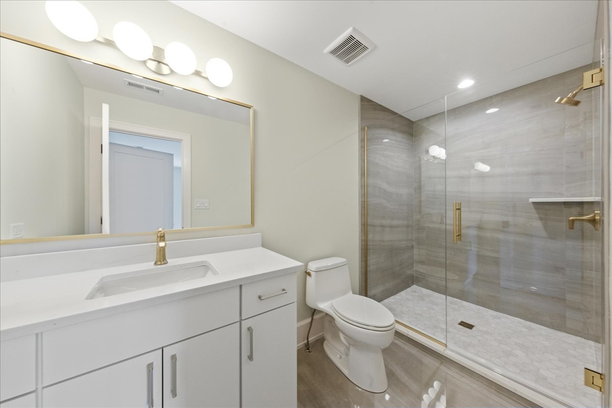 334 S Ashland Avenue, La Grange, IL 60525