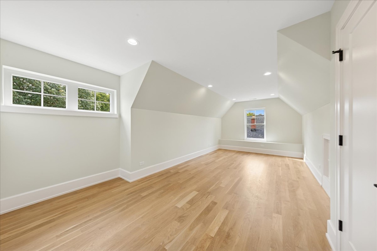 334 S Ashland Avenue, La Grange, IL 60525