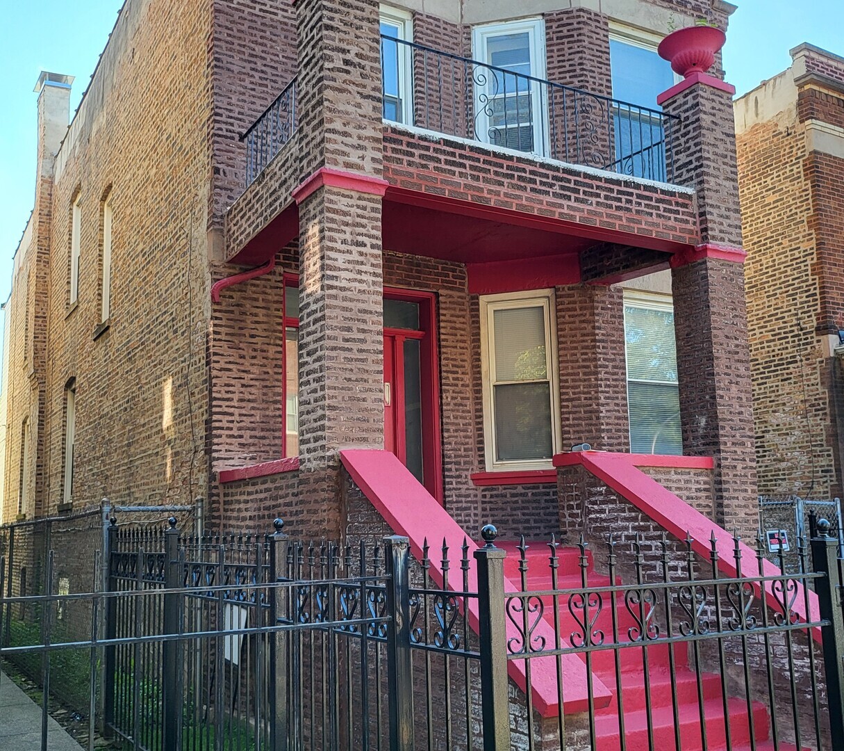 Chicago, IL 60636