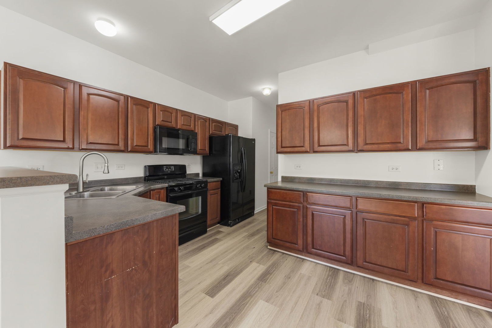 3770 Pope Court, Plano, IL 60545