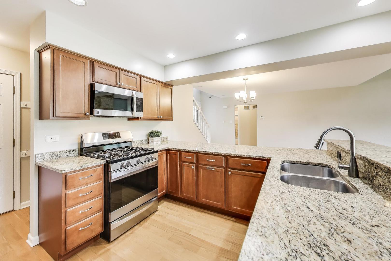 640 Wilbur Court, Gurnee, IL 60031