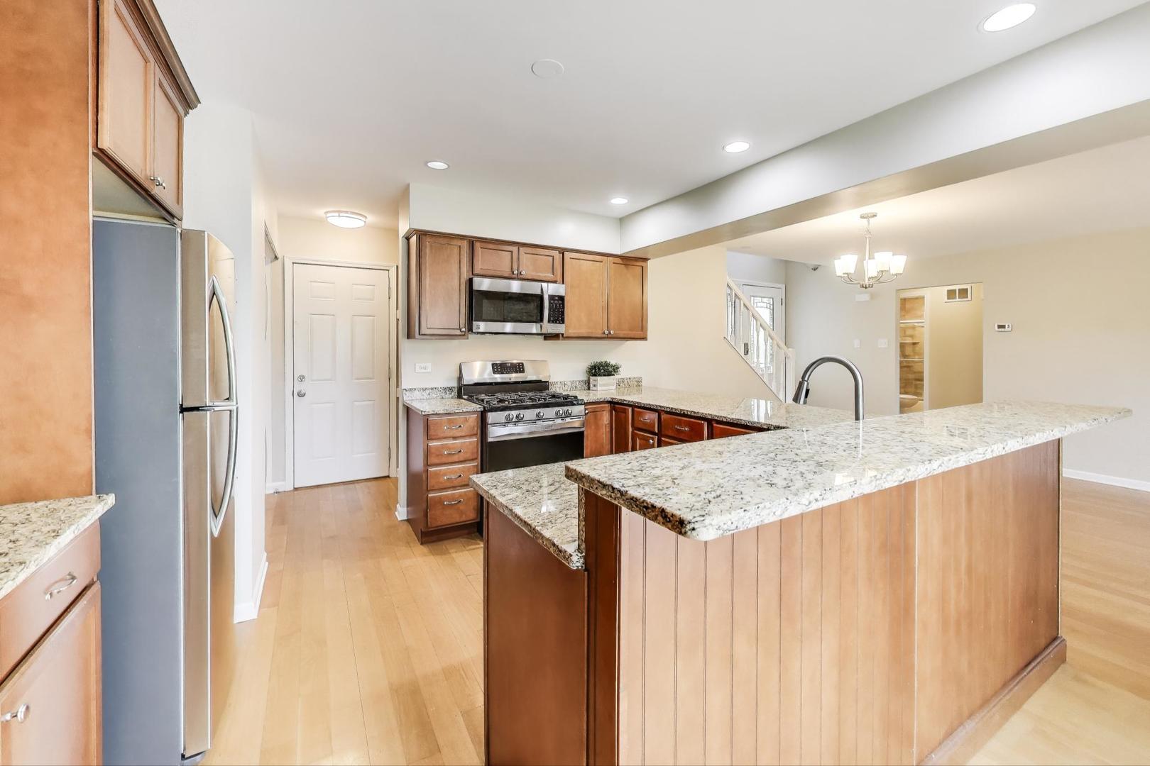 640 Wilbur Court, Gurnee, IL 60031