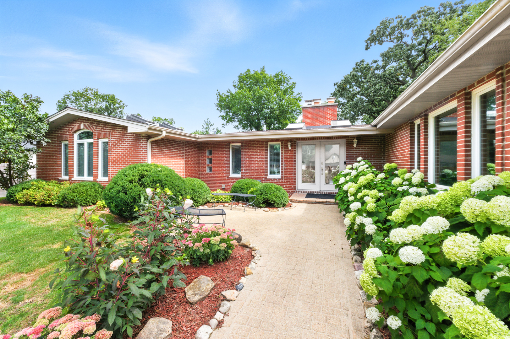 6N135 Hillcrest Drive, Medinah, IL 60157