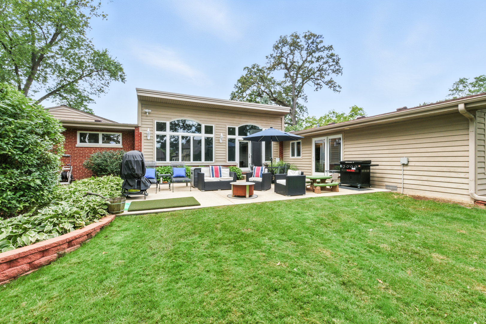 6N135 Hillcrest Drive, Medinah, IL 60157