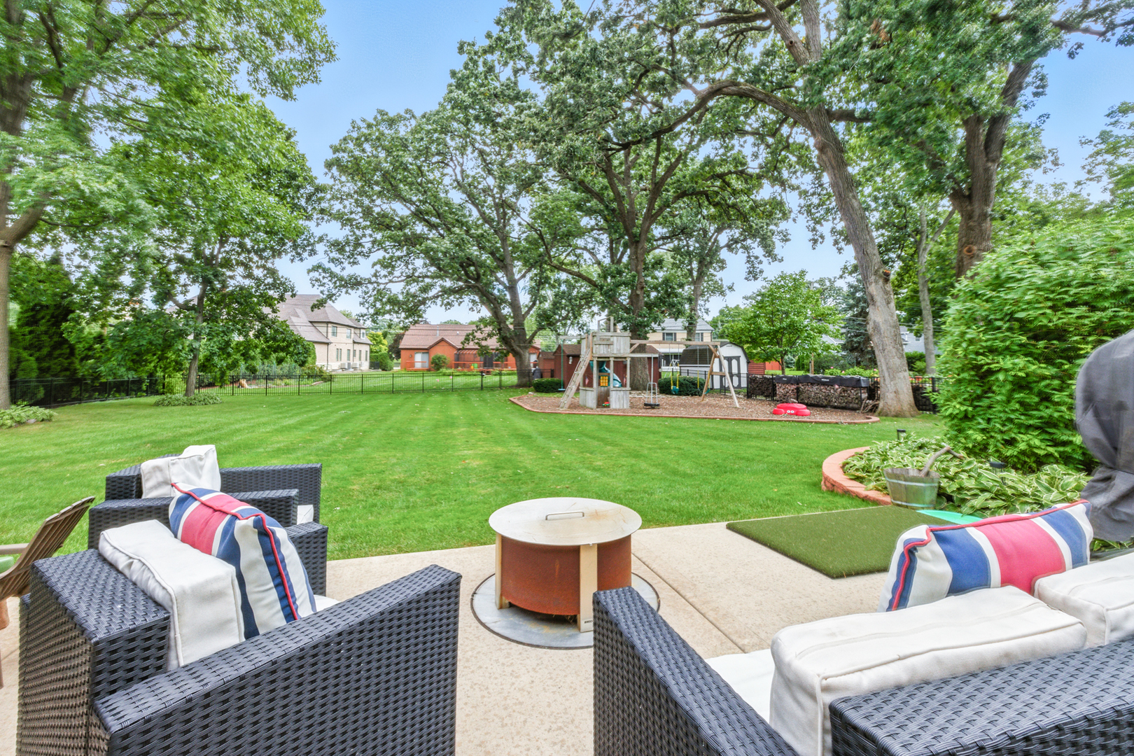 6N135 Hillcrest Drive, Medinah, IL 60157
