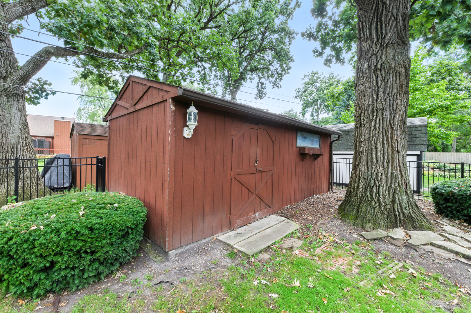 6N135 Hillcrest Drive, Medinah, IL 60157