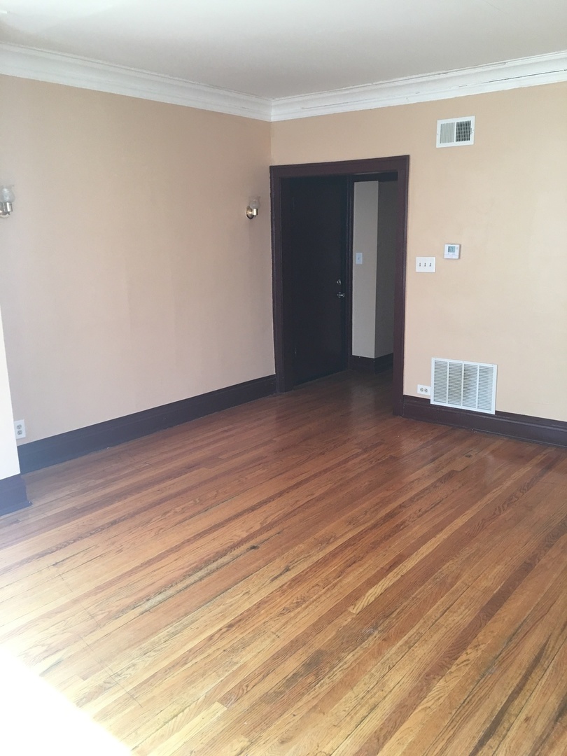 7934 S Loomis Boulevard, Chicago, IL 60620